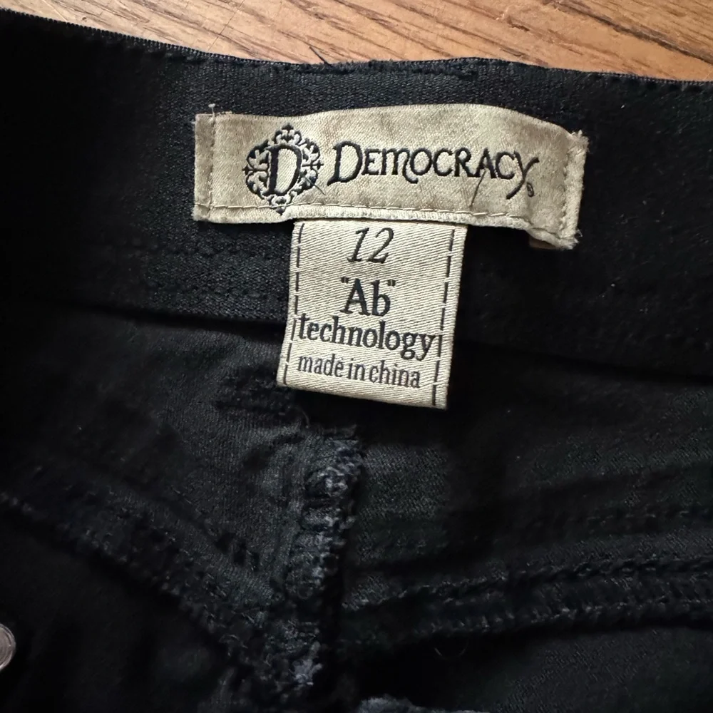 Democracy Black Ankle Jeans - Picture 8 of 14